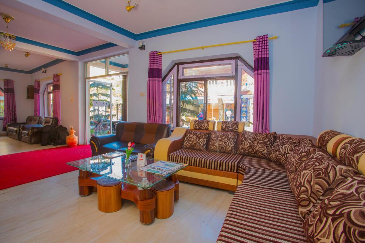 Oyo 227 Hotel Moonstone Pvt Ltd Pokhara Exterior foto