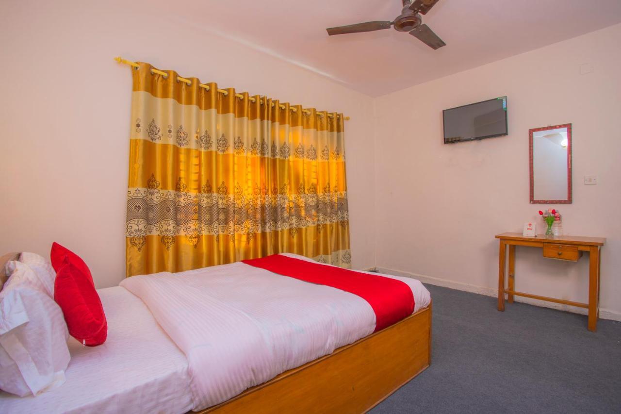 Oyo 227 Hotel Moonstone Pvt Ltd Pokhara Exterior foto